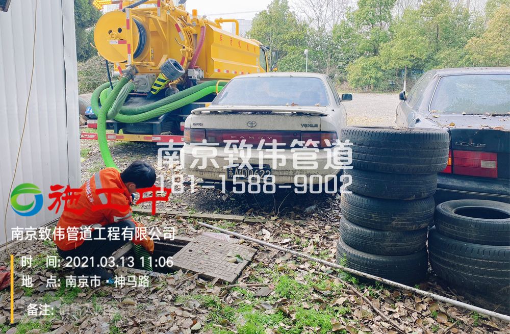 宣闸村工厂清掏化粪池